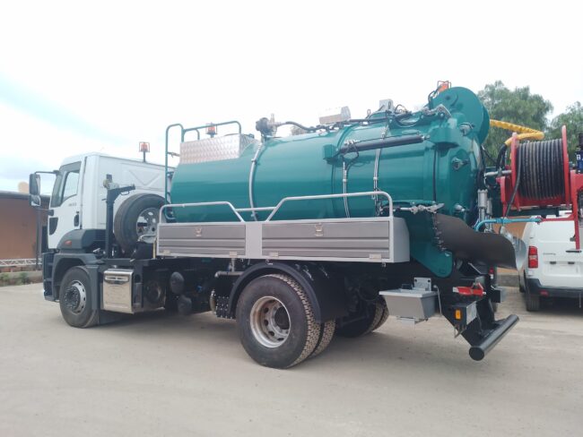 Hydrocureuse
